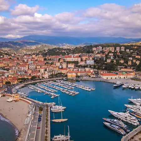 Timeless Escape - Garden And Sea - Happy Imperia